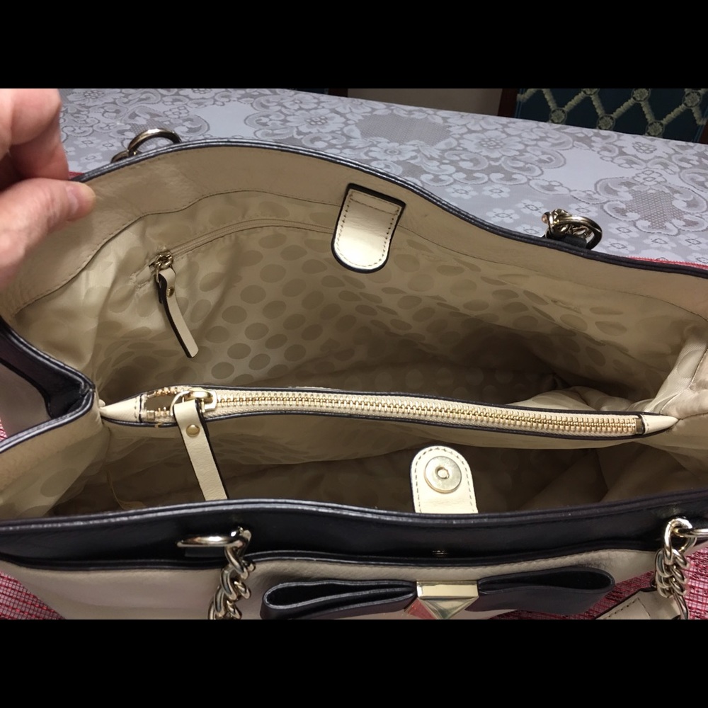 Kate Spade Purse - Picture 4 of 4